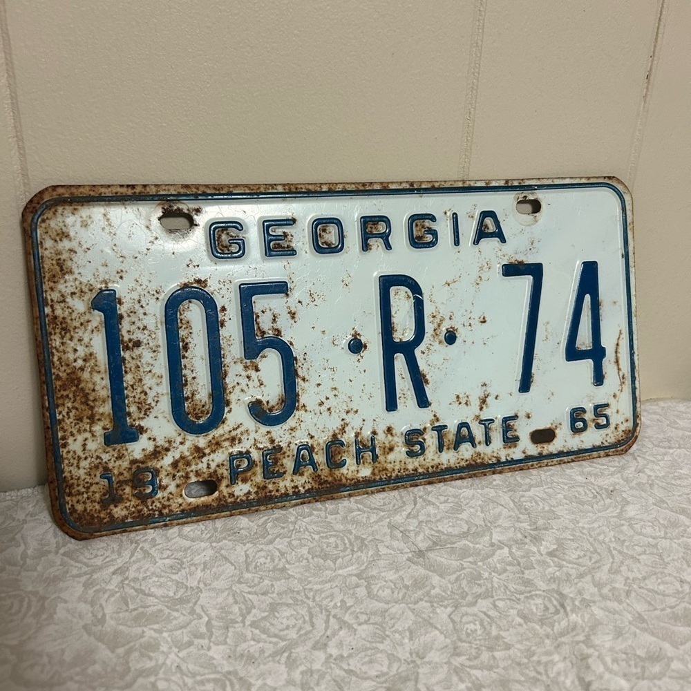 Vintage 1965 Georgia License Plate White/Blue Peach State Collector